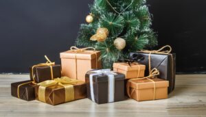 クリスマスツリーとプレゼント