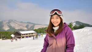 スキー場で笑顔の女性