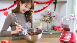 お菓子作りに集中する女性