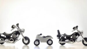 ミニチュアバイクとベビーカーのおもちゃ