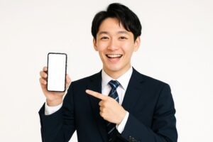 スーツ姿でスマートフォンを指差す男性（白背景2）