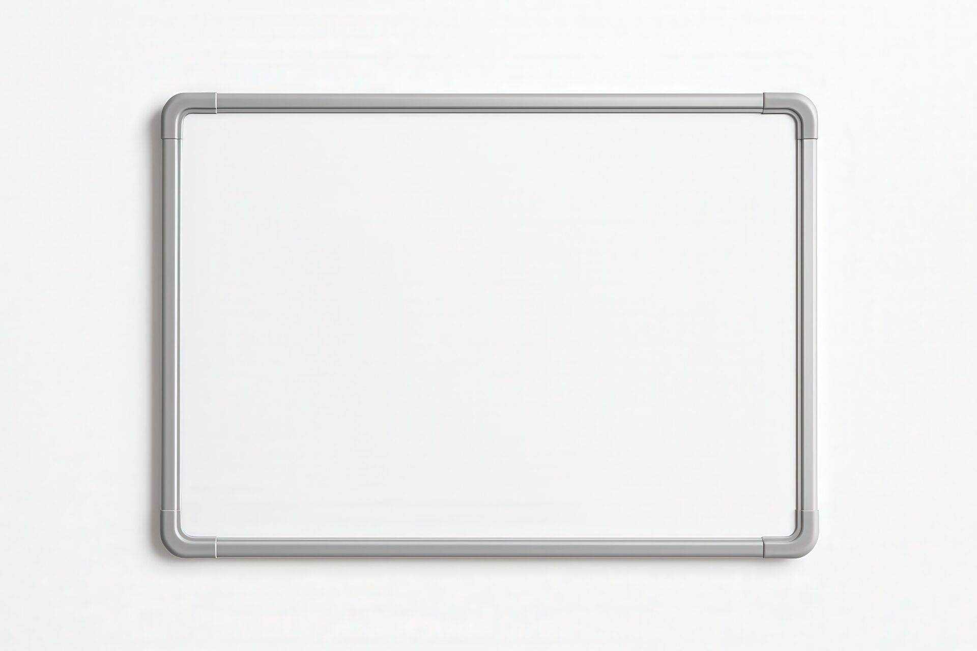 シルバーフレームのシンプルな白板