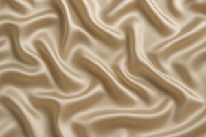 柔らかい光が反射するシャンパンゴールドの布