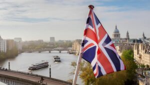 イギリス国旗とセントポール大聖堂