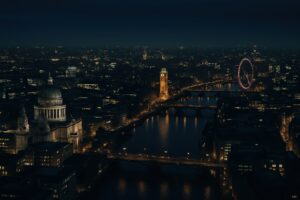 夜のロンドンとライトアップされたビッグベンとロンドン・アイ