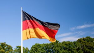 ドイツの国旗と広がる青空