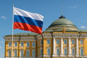 ロシア国旗がはためくクレムリン建物の正面カット