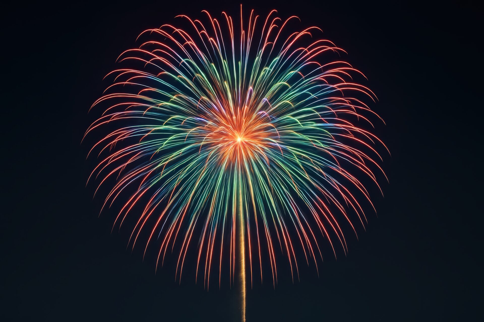 夜空に広がるカラフルな単発花火