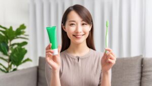 歯磨きセットを持つ女性8