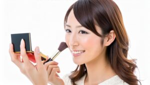 メイクブラシを使う女性