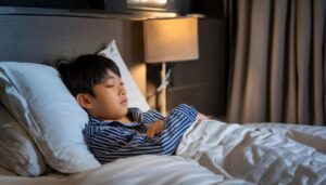 子供が夜眠る様子