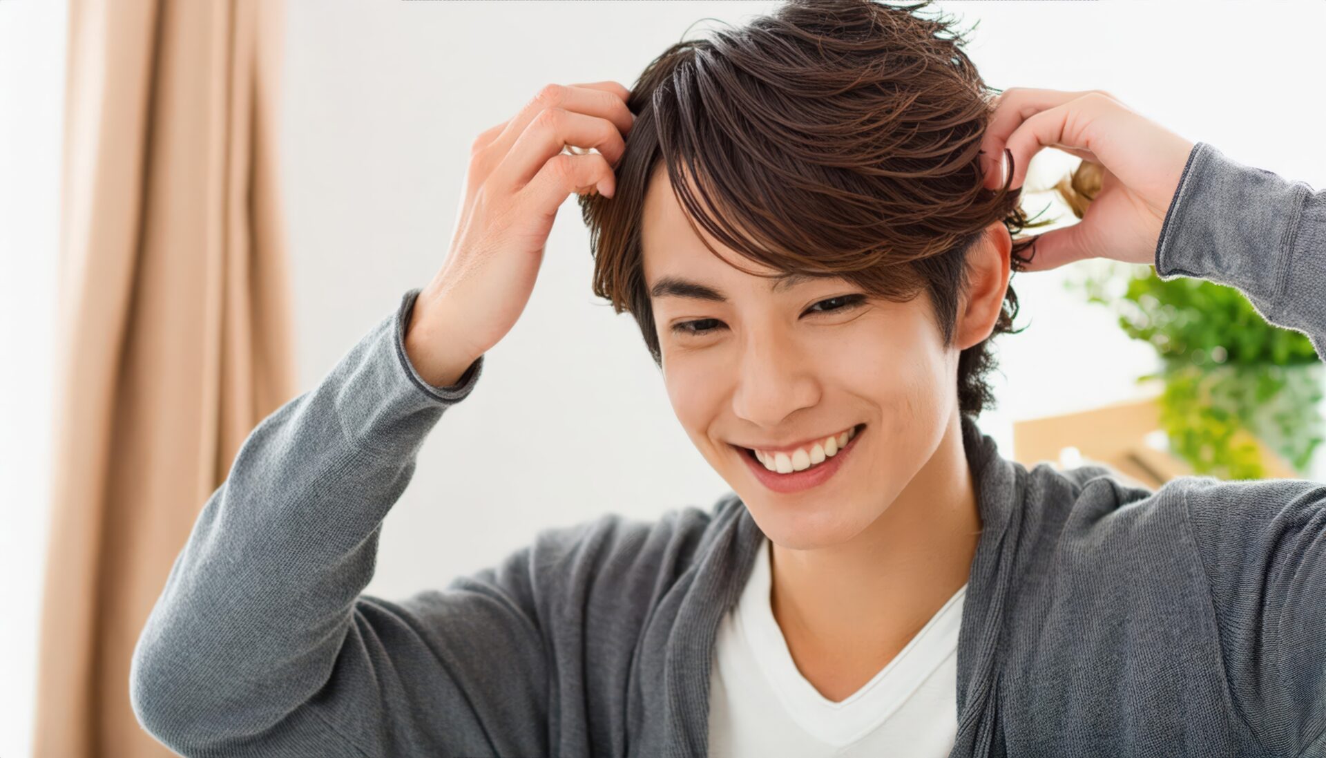 髪を整える男性3