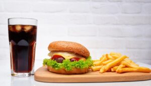 ハンバーガーセットとドリンク