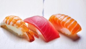 寿司盛り合わせ（白背景）