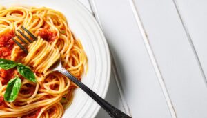 フォークを巻いたスパゲッティ