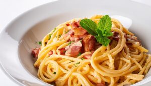 カルボナーラパスタ（アップ）