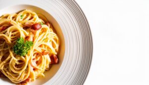 カルボナーラスパゲッティ（パセリトッピング）