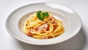 カルボナーラスパゲッティ（白背景）