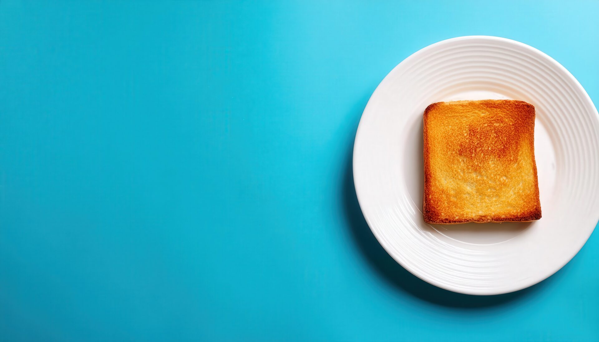 白皿のシングルトースト