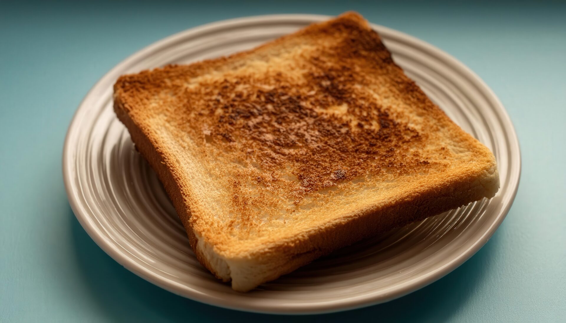 焦げ目のあるトースト