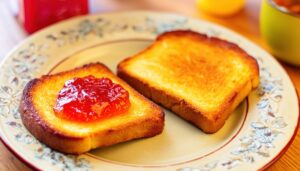 レトロ皿のトースト