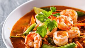 エビとハーブの煮込み