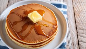 バターとシロップのパンケーキ