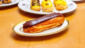 クラシックエクレアと洋菓子セット