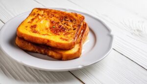 フレンチトーストとメープルシロップ