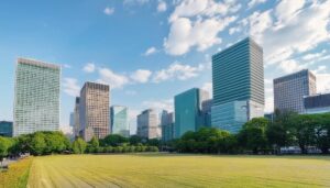 広場と都市の高層ビル