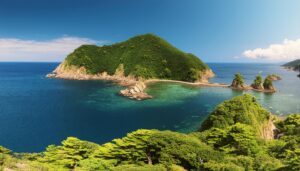 青い海と緑の島