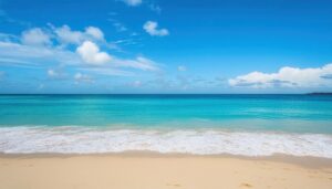 青空と波打ち際