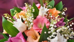 鈴蘭とカラフルブーケ