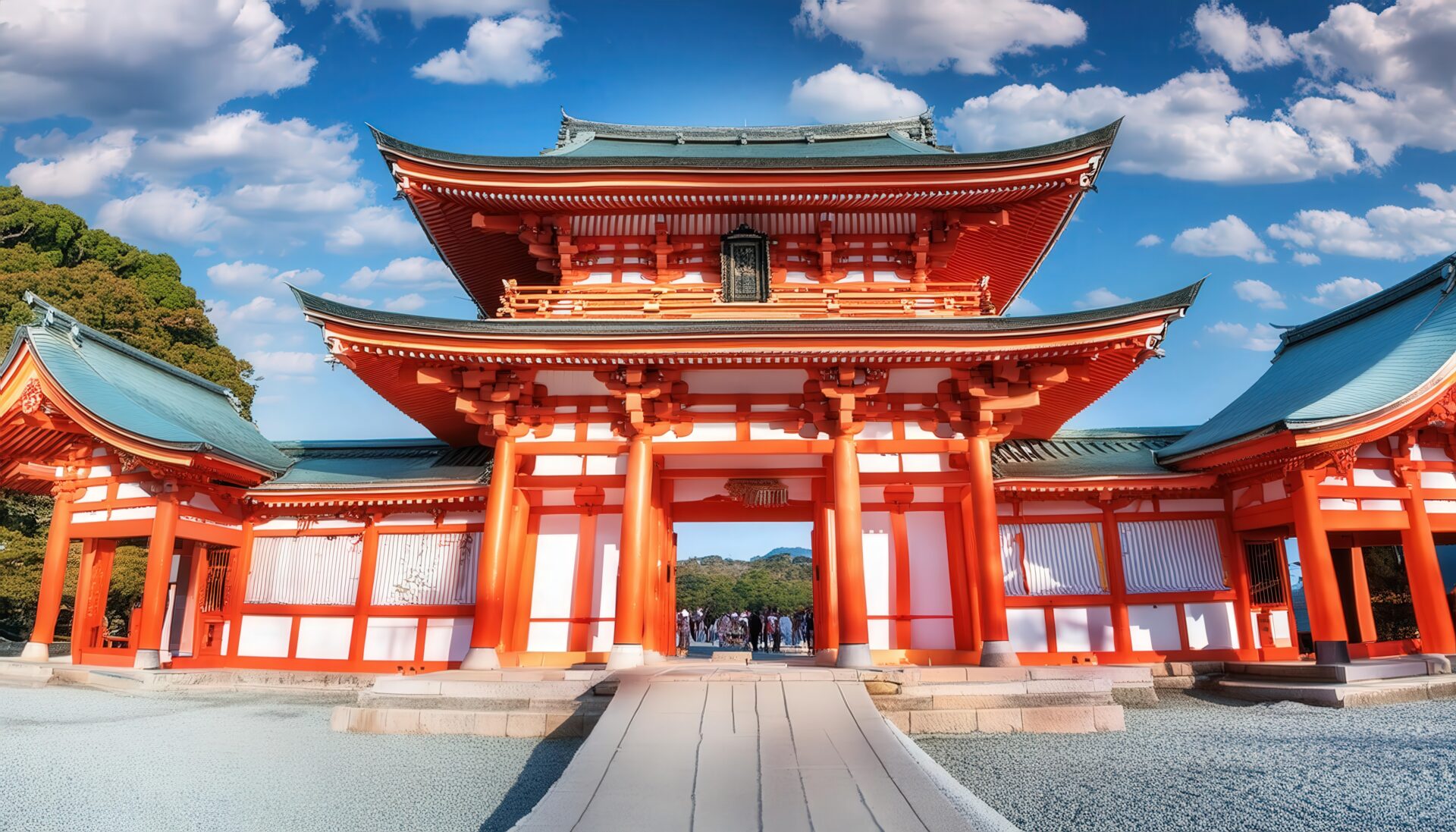 青空の下の神社