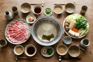 昆布だしのしゃぶしゃぶと薄切り肉