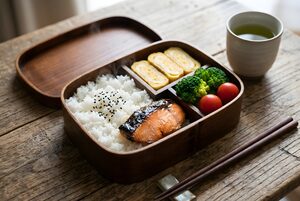 彩りのよい手作り弁当