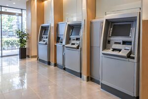 銀行のATMコーナー