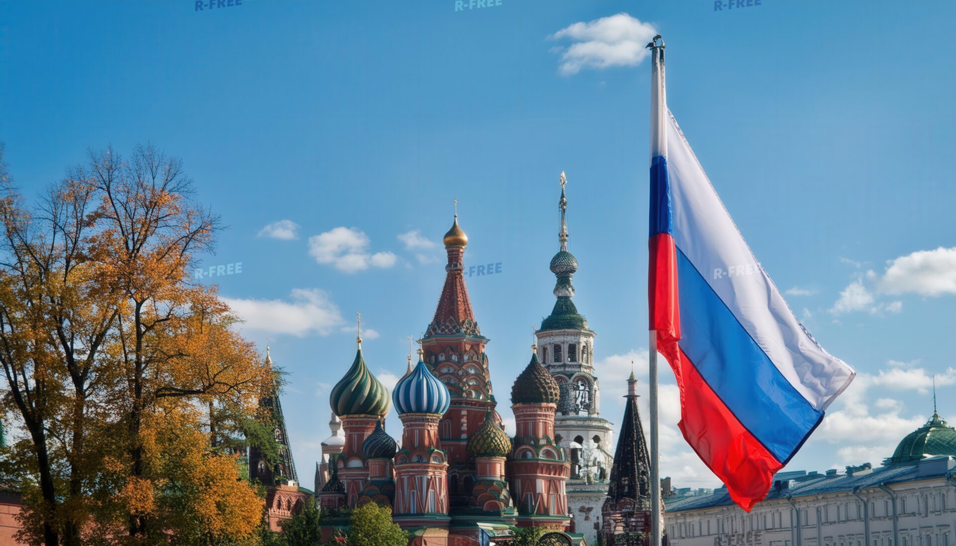ロシア国旗と秋の公園