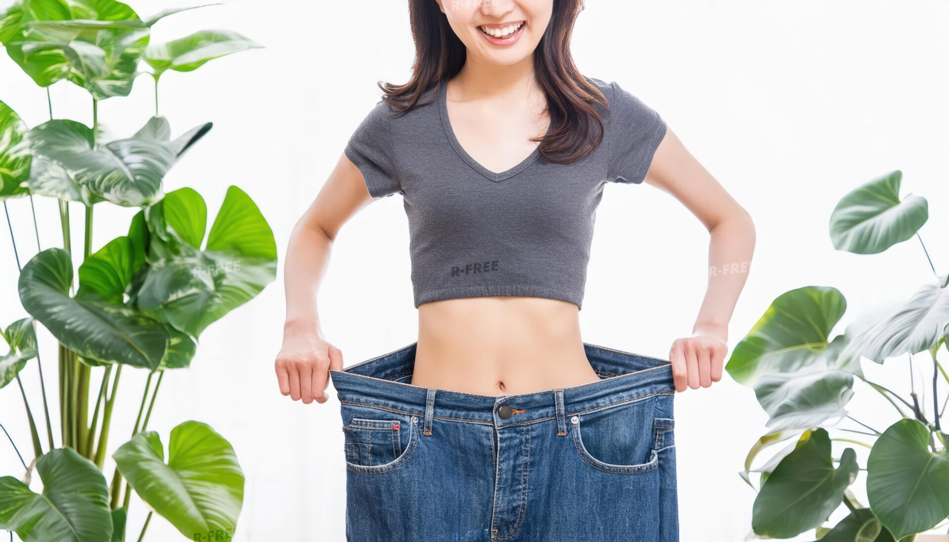 ダイエットの成果を見せる女性6